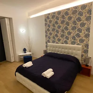 Casa Accanto Teatro Appartamento Aeroporto di Catania Fontana Rossa